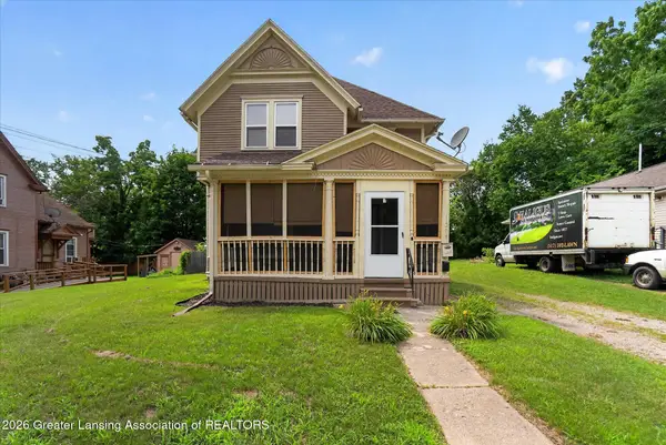 1208 Maple Avenue, Jackson, MI 49203