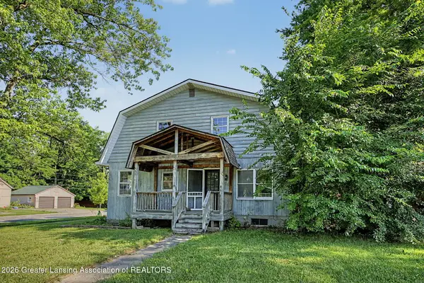 701 Edwards Street, Grand Ledge, MI 48837