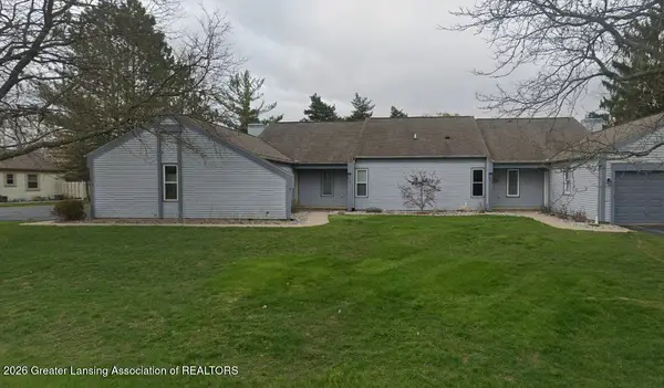 7221 Creekside Drive #39, Lansing, MI 48917