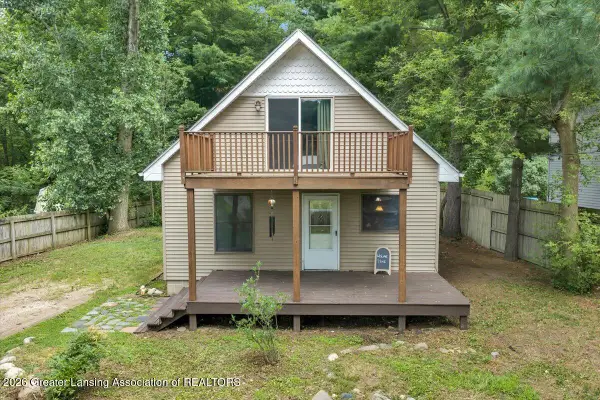 6910 Victoria Shore Drive, Laingsburg, MI 48848