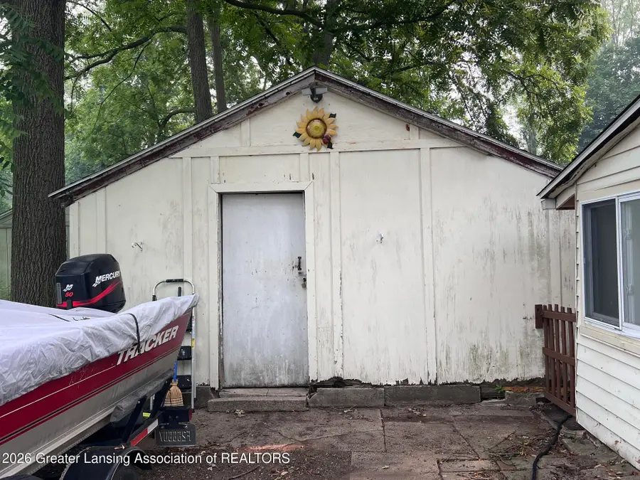6319 S Washington Avenue, Lansing, MI 48911 - #2