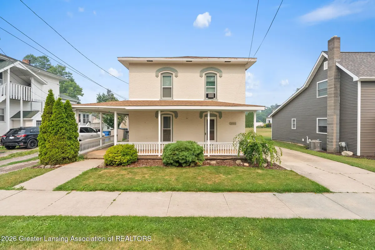 205 High Street, Laingsburg, MI 48848 - #1