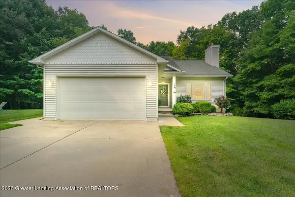 10222 Red Bud Drive, Haslett, MI 48840