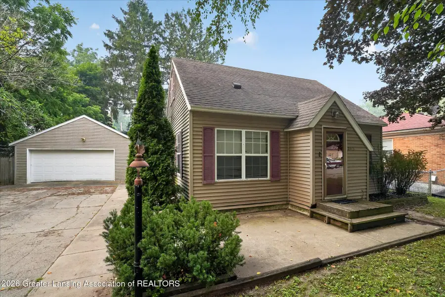 2415 W Washtenaw Street, Lansing, MI 48917 - #2
