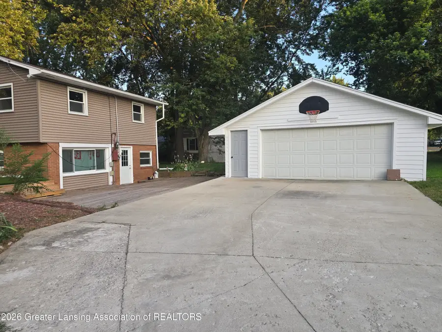546 S Park Boulevard, Lansing, MI 48910 - #2