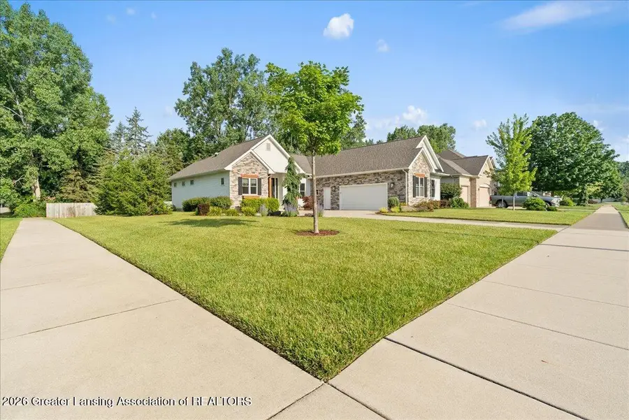 822 Laurelwood Drive, Lansing, MI 48917 - #2