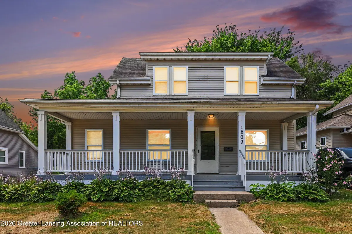 1209 W Ottawa Street, Lansing, MI 48915 - #1