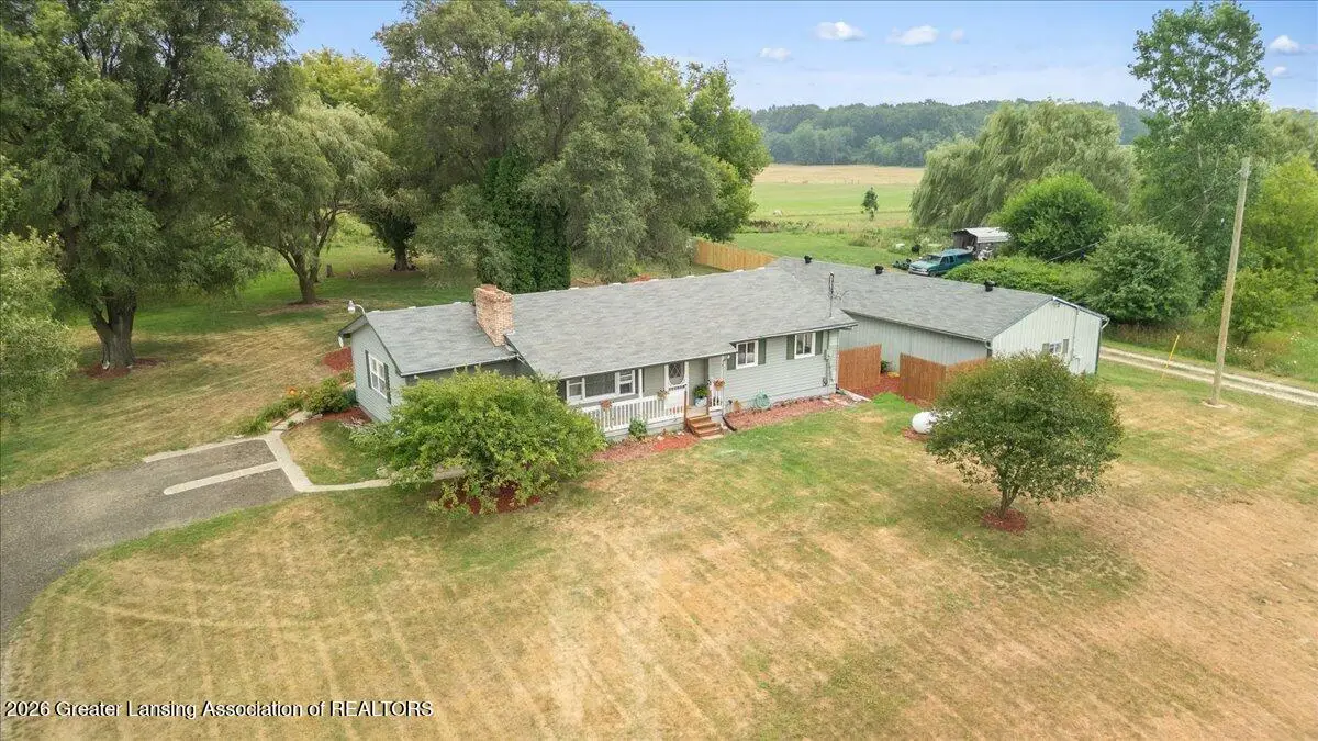 8753 S Hollister Road, Laingsburg, MI 48848 - #1