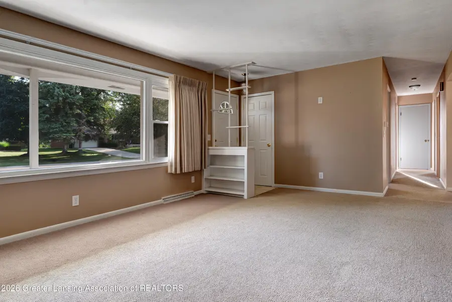 6723 Picketts Way, Lansing, MI 48917 - #3