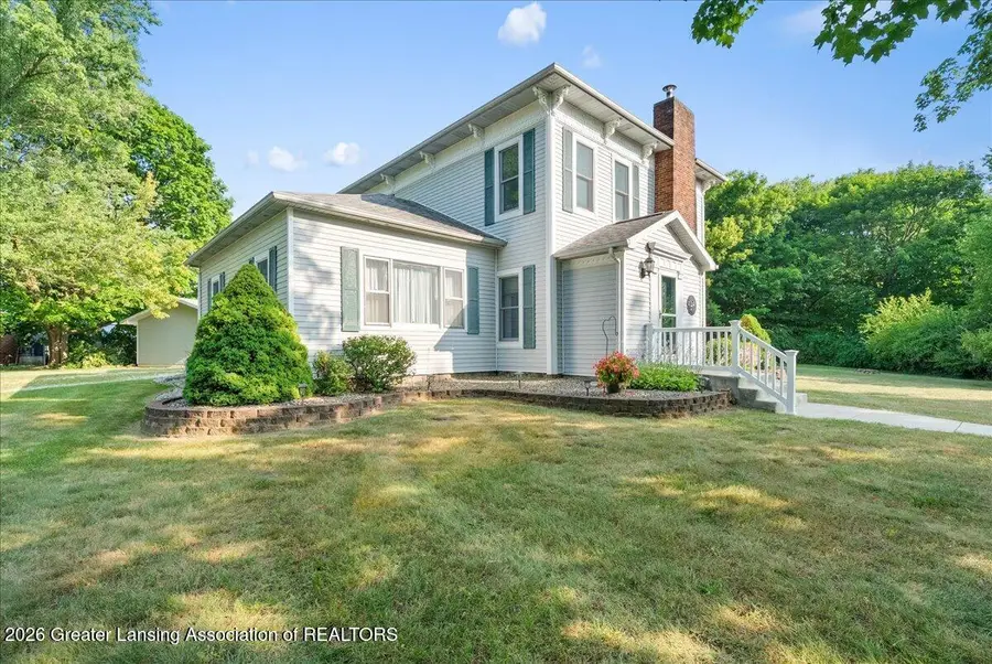 424 N East Street, Eaton Rapids, MI 48827 - #3