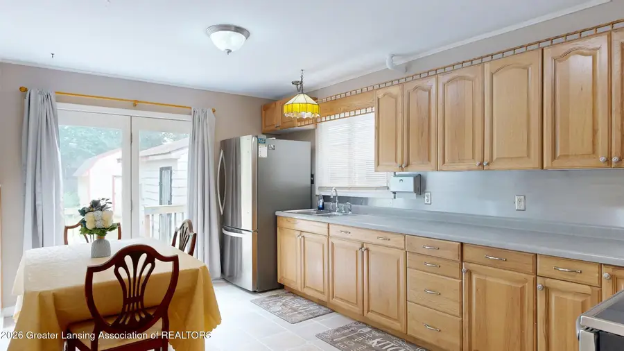 127 W Fairfield Avenue, Lansing, MI 48906 - #3