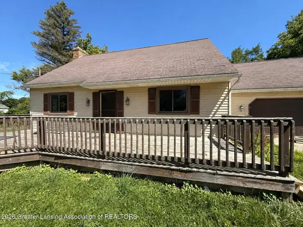 6464 Mccue Road, Holt, MI 48842