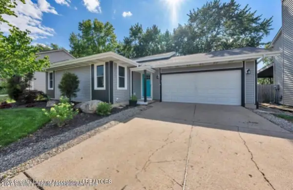 430 Dutch Hill Drive, Lansing, MI 48917