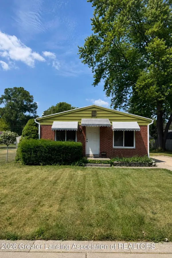 3812 Burchfield Drive, Lansing, MI 48910
