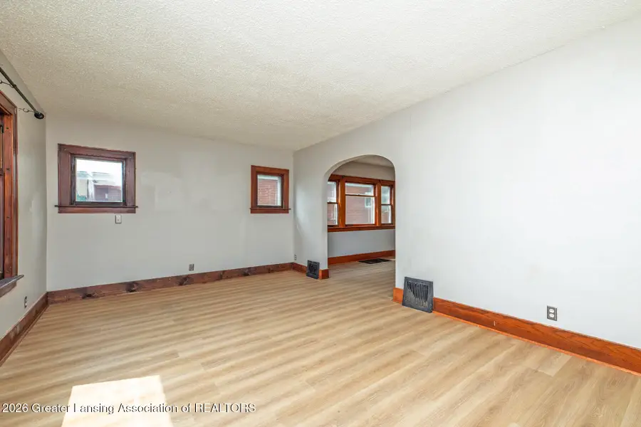 1836 S Rundle Avenue, Lansing, MI 48910 - #3