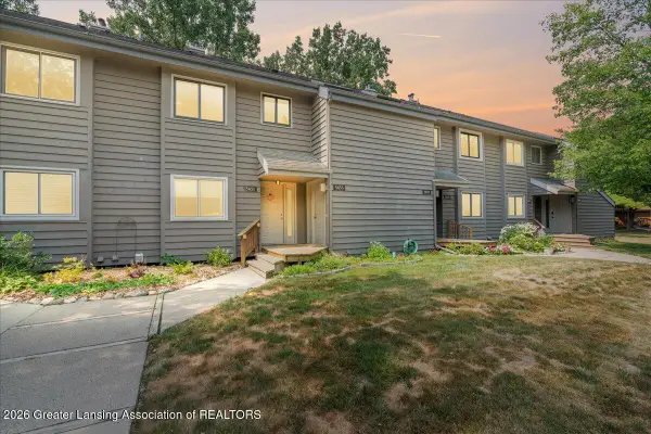 5453 Wild Oak Drive, East Lansing, MI 48823