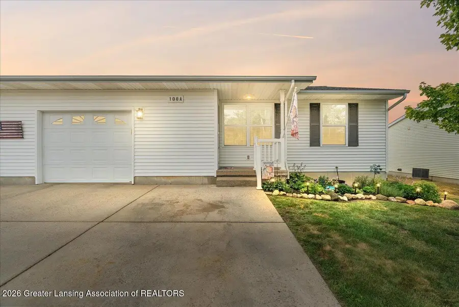 108-a S Donegal Street, Eaton Rapids, MI 48827 - #2
