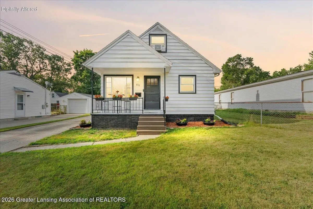 832 Irvington Avenue, Lansing, MI 48910 - #1