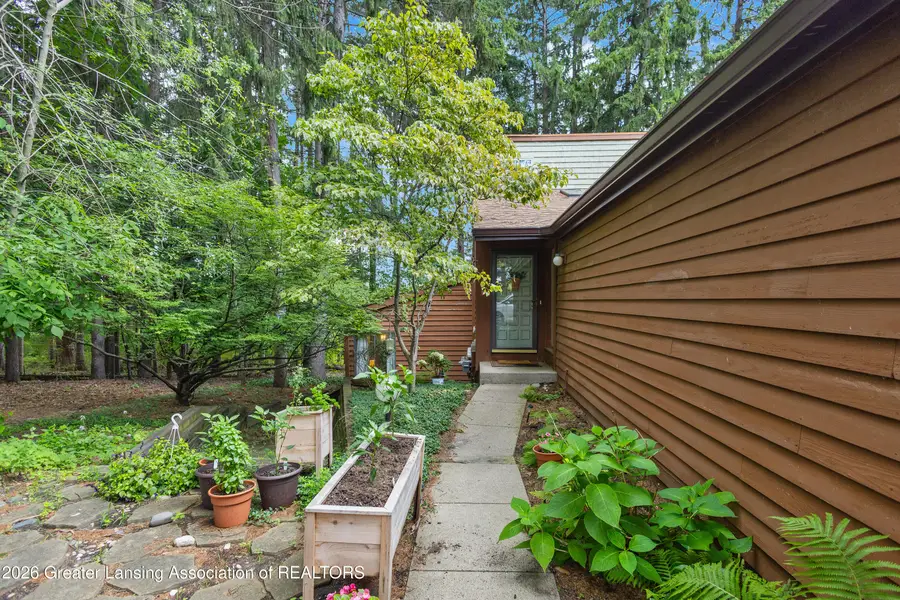 1228 Academic Way, Haslett, MI 48840 - #2