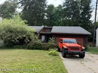 6812 Reno Street, Lansing, MI 48911