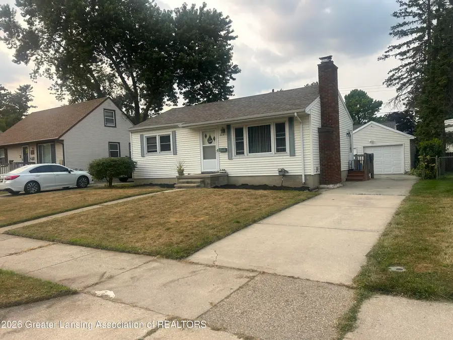 1816 W Rundle Avenue, Lansing, MI 48910 - #2