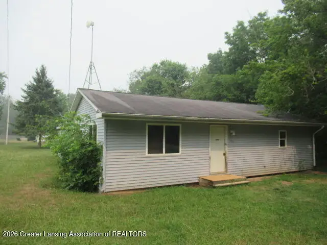 311 N Garfield Street, Maple Rapids, MI 48853 - #2