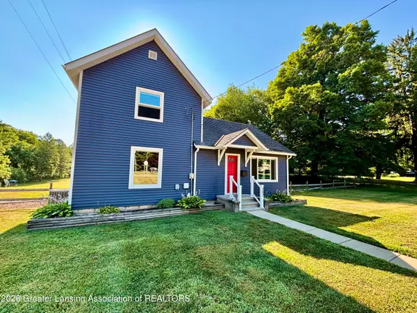 742 N Cochran Avenue, Charlotte, MI 48813