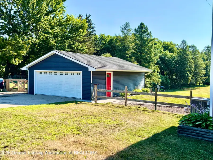 742 N Cochran Avenue, Charlotte, MI 48813 - #3