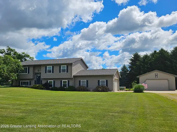 1311 S Balcom Road, Ovid, MI 48866