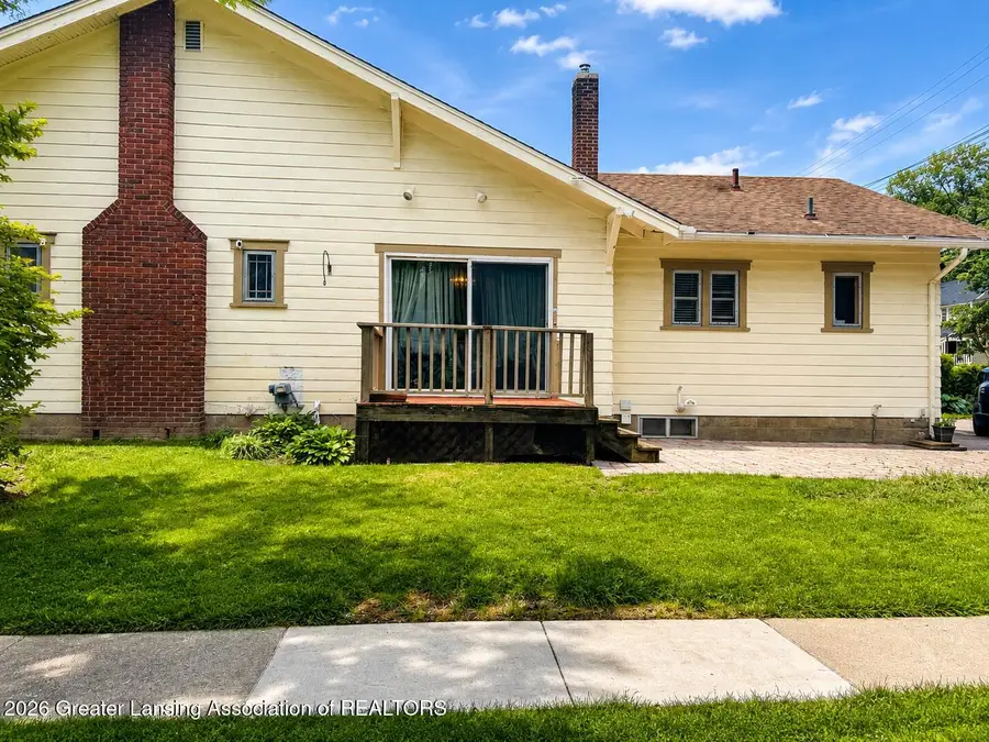 922 E Michigan Avenue, East Lansing, MI 48823 - #3