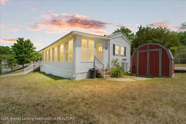 10001 E Goodall Road #414, Durand, MI 48429