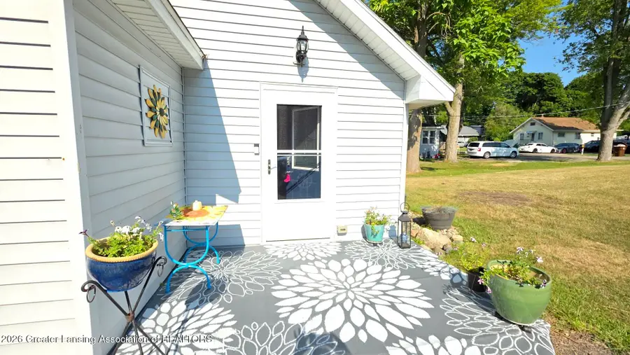 413 W Howe Avenue, Lansing, MI 48906 - #2