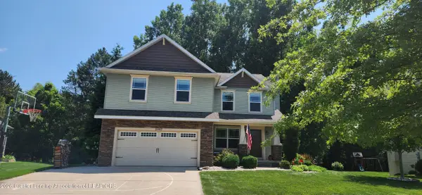 2097 E Isaac Lane, East Lansing, MI 48823