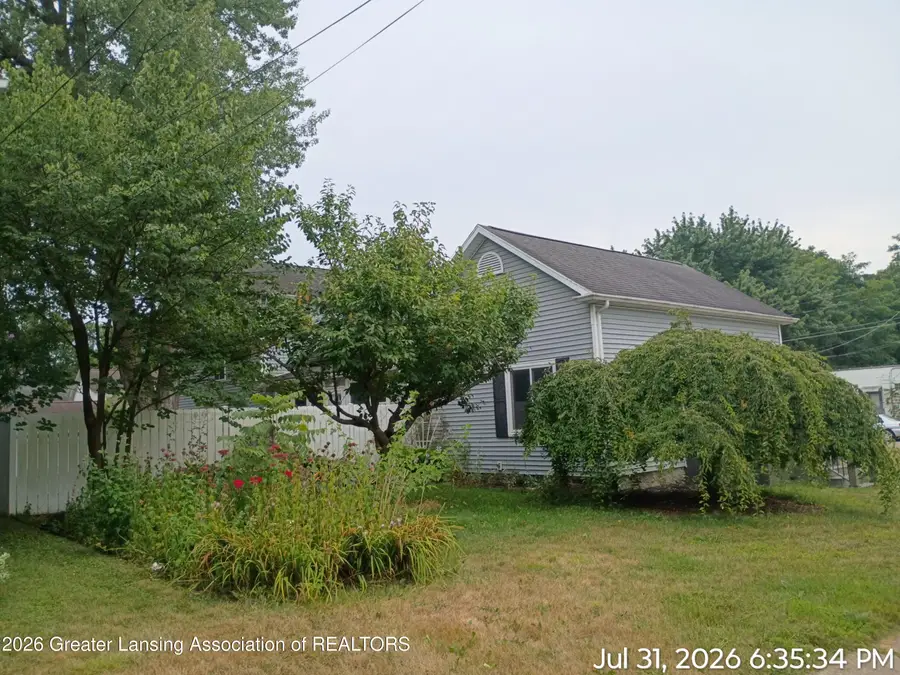 423 W Seminary Street, Charlotte, MI 48813 - #3