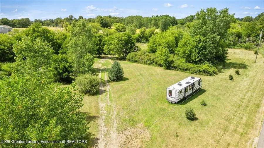 642 S Royston Road, Eaton Rapids, MI 48827 - #3