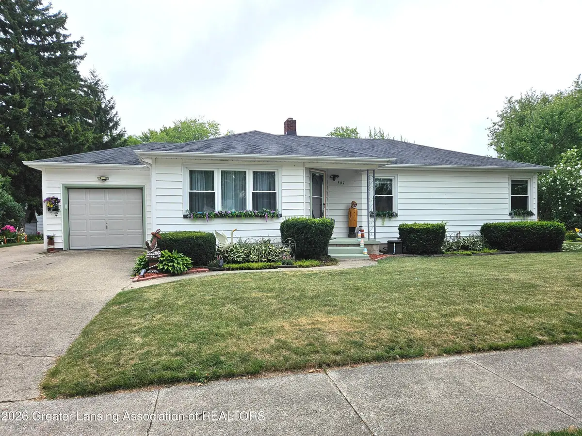 507 S Hampton Street, Bay City, MI 48708 - #1
