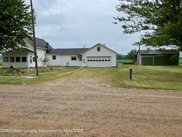 5801 N N Kerby Road, Corunna, MI 48817