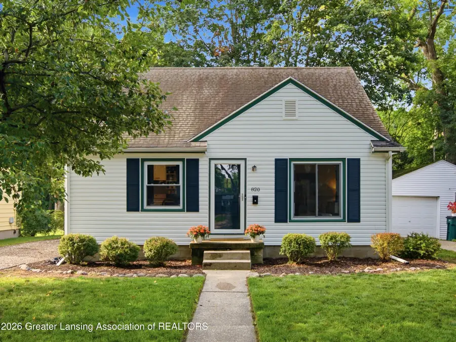 820 S Dexter Drive, Lansing, MI 48910 - #3
