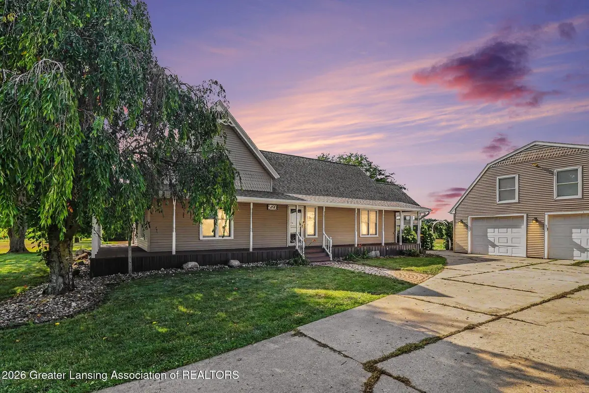 5490 W Howe Road, Dewitt, MI 48820 - #1