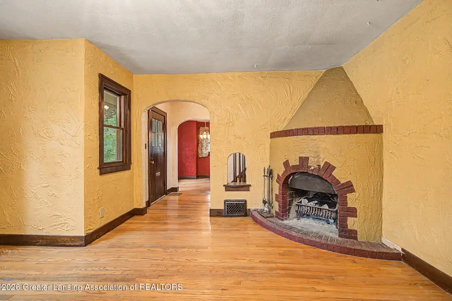 630 Hillcrest Avenue, East Lansing, MI 48823 - #2