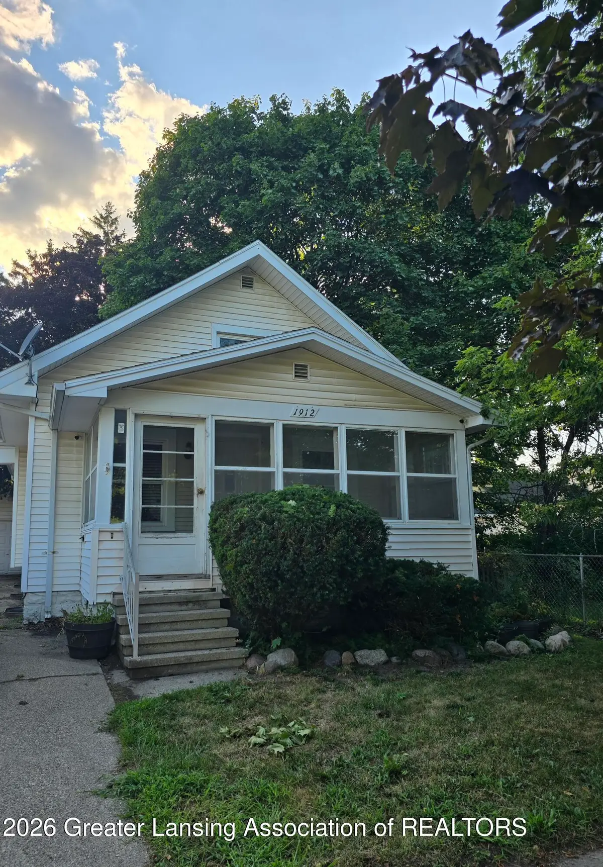 1912 S Rundle Avenue, Lansing, MI 48910 - #1