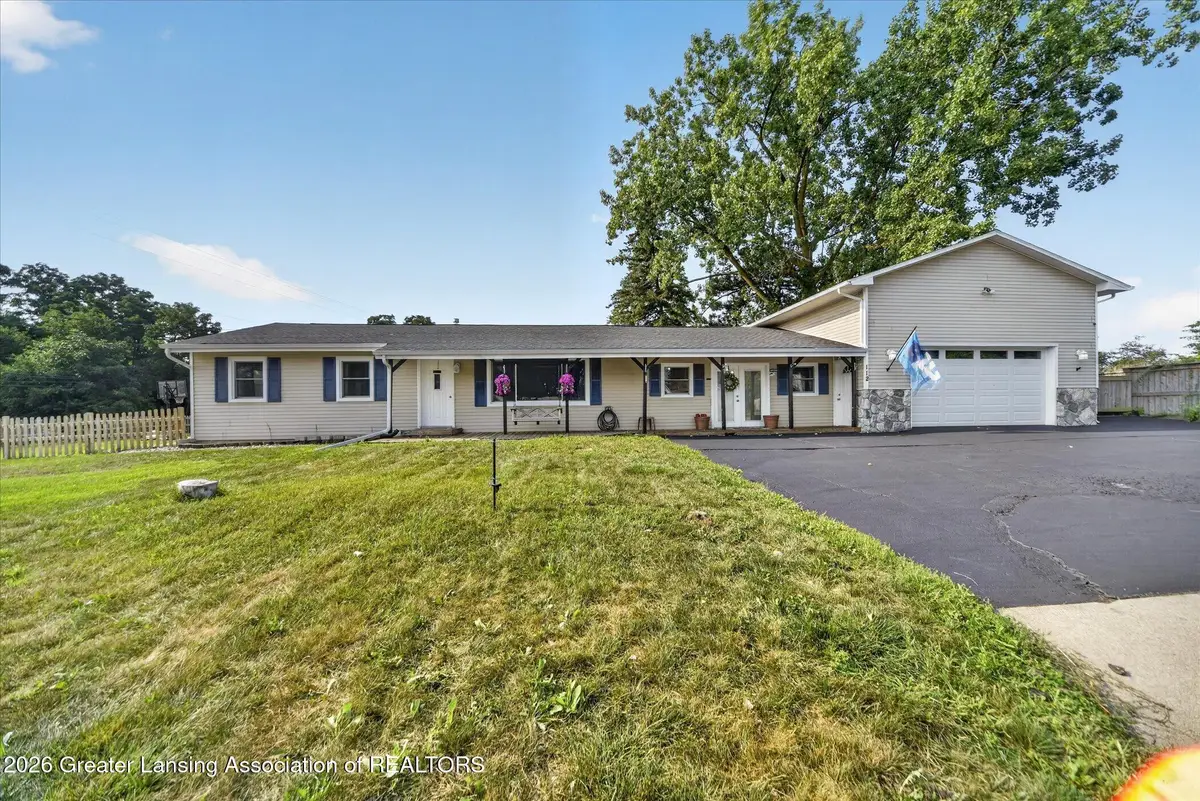 112 E Webb Drive, Dewitt, MI 48820 - #1