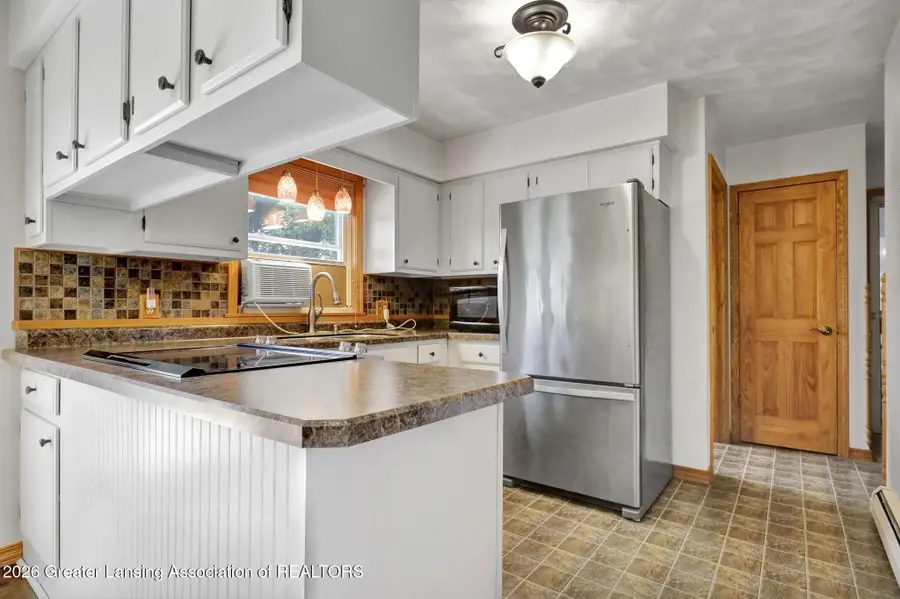 861 N Clinton Trail, Charlotte, MI 48813 - #3