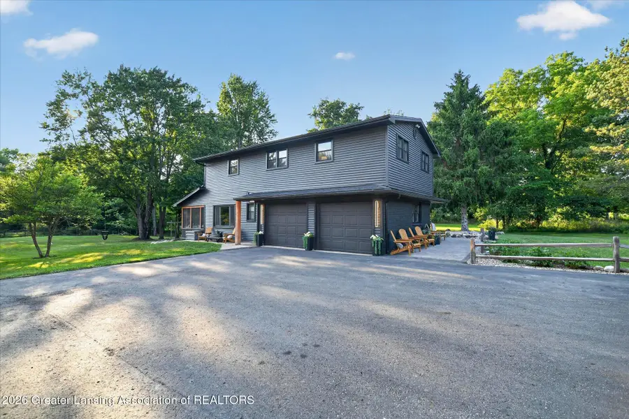 1686 S Stewart Road, Charlotte, MI 48813 - #2