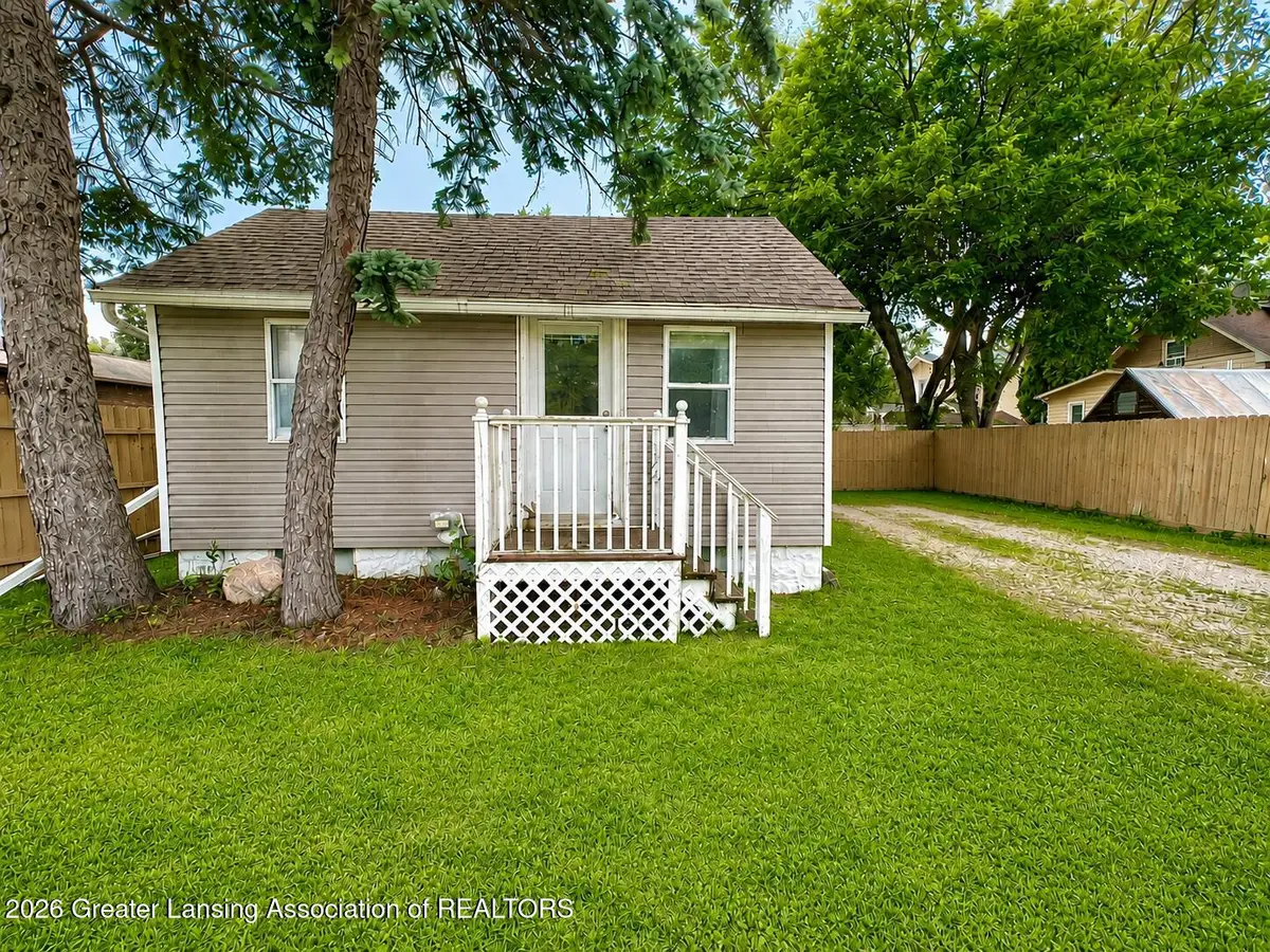 304 S Whittemore Street, Saint Johns, MI 48879 - #1
