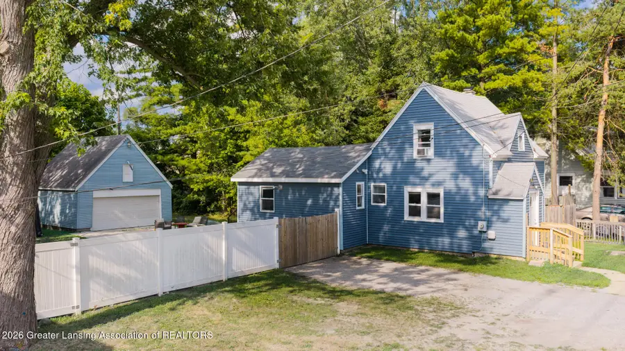 1916 W Jolly Road, Lansing, MI 48910 - #2