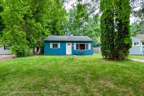 1223 Warwick Drive, Lansing, MI 48910