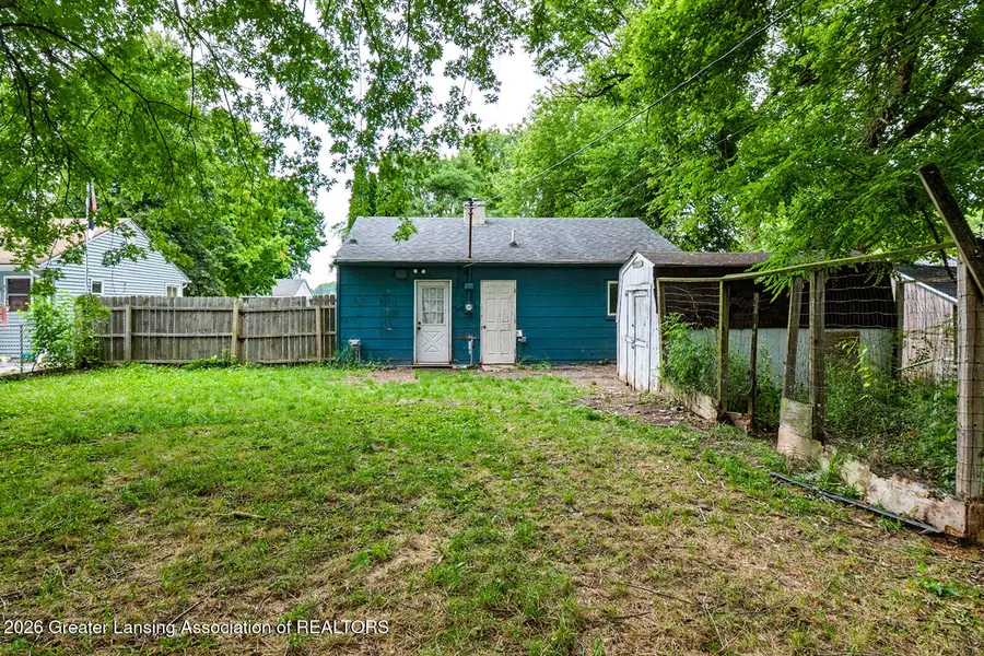 1223 Warwick Drive, Lansing, MI 48910 - #2