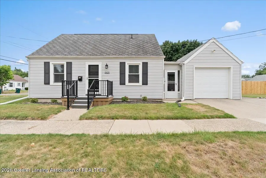 1303 Kelsey Avenue, Lansing, MI 48910 - #2