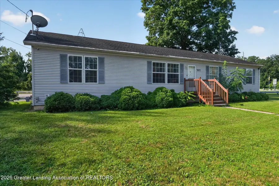 707 Sawyer Road, Lansing, MI 48911 - #2